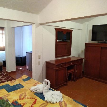 Casa Kolping Hotel ทักซ์ทลา กูทิเอเรซ ภายนอก รูปภาพ