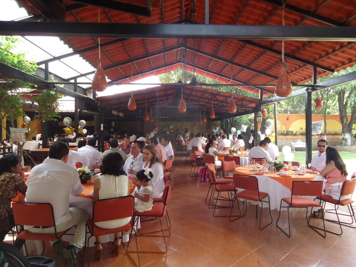 Casa Kolping Hotel ทักซ์ทลา กูทิเอเรซ ภายนอก รูปภาพ