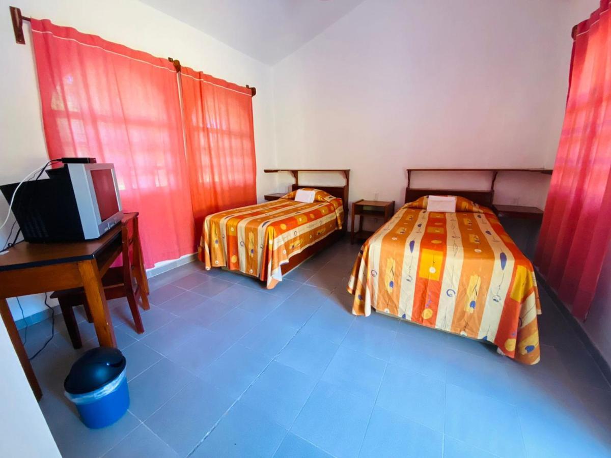 Casa Kolping Hotel ทักซ์ทลา กูทิเอเรซ ภายนอก รูปภาพ