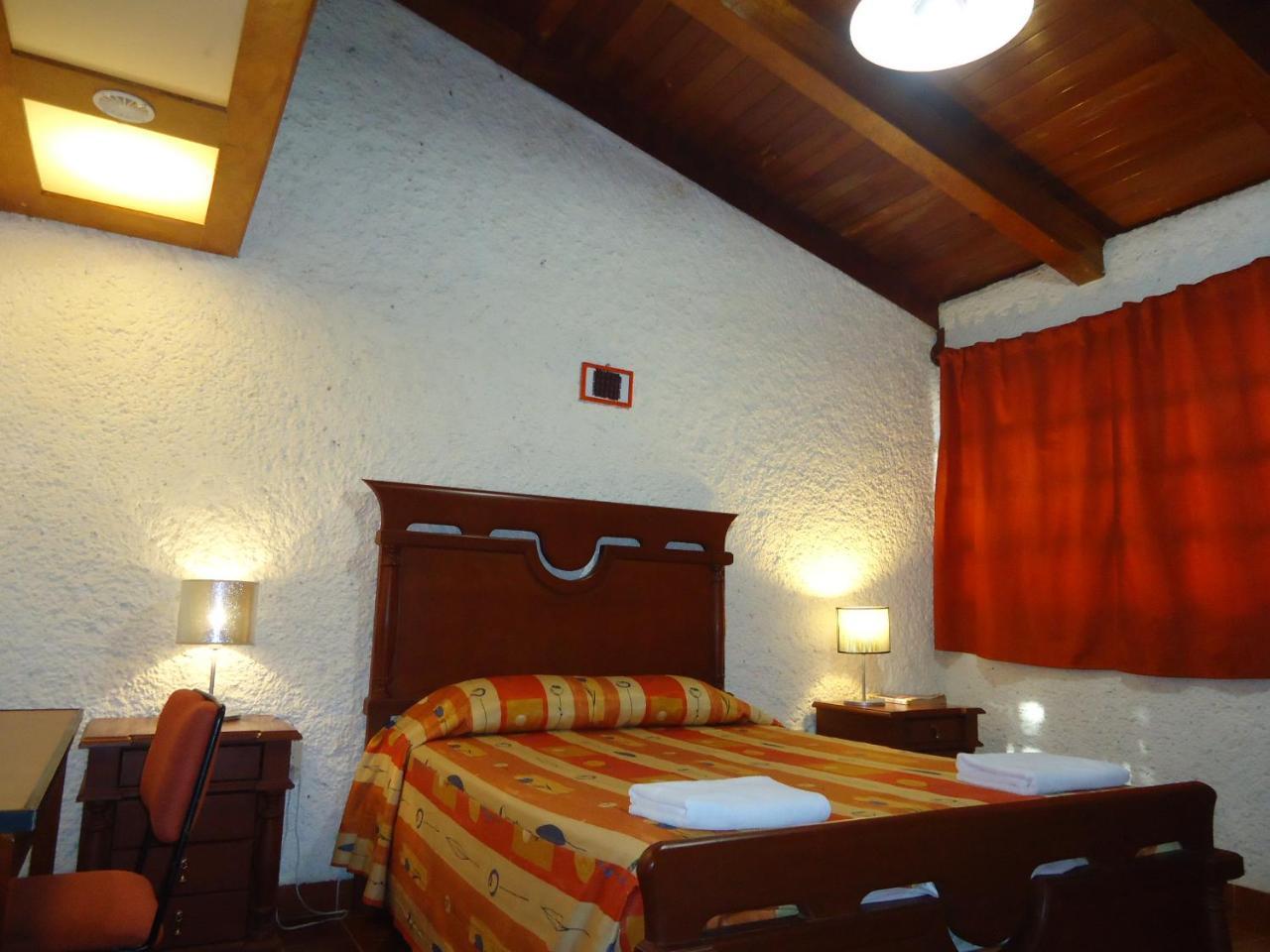 Casa Kolping Hotel ทักซ์ทลา กูทิเอเรซ ภายนอก รูปภาพ