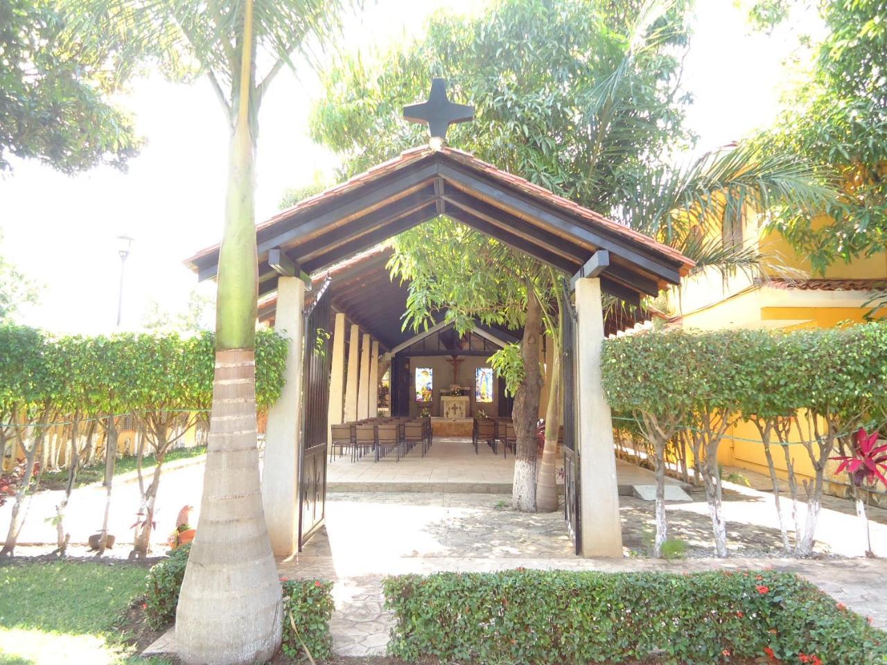 Casa Kolping Hotel ทักซ์ทลา กูทิเอเรซ ภายนอก รูปภาพ
